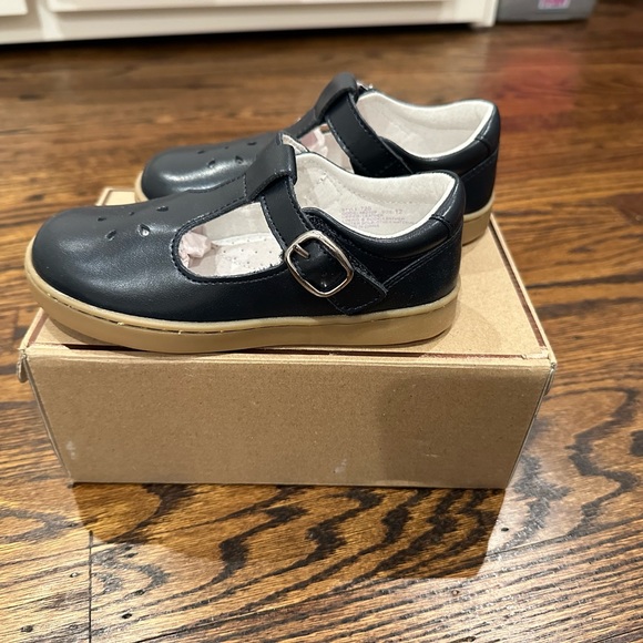 New in Box L’Amour Chelsea T-Strap Mary Jane - Picture 4 of 4